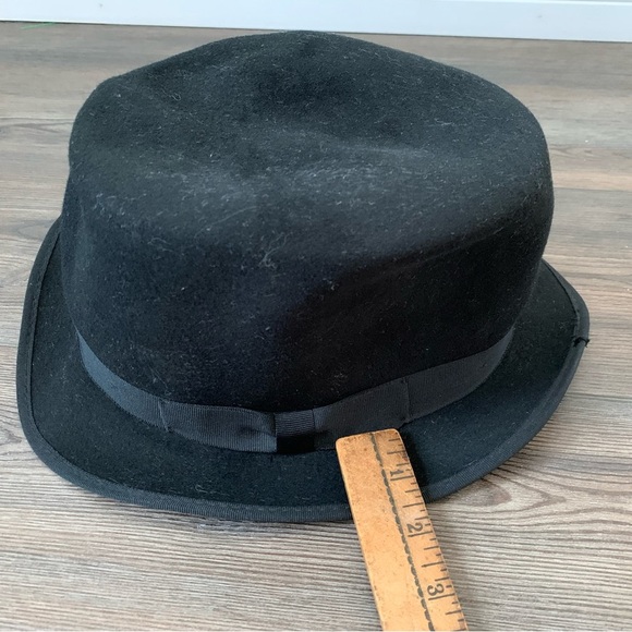 Christys’ top hat - Picture 4 of 7